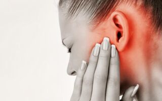 Боли в ушах и их причинные факторы. Народные способы терапии.