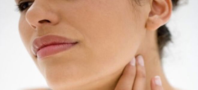 Возникновение болевых ощущений в ухе при глотании