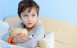 Частая боль в горле у ребенка: причины, симптомы возможных заболеваний и лечение